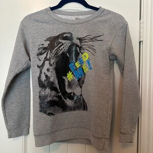 Hanes “#FeedMe!” Panther Graphic Sweatshirt – Size L (Kids)
